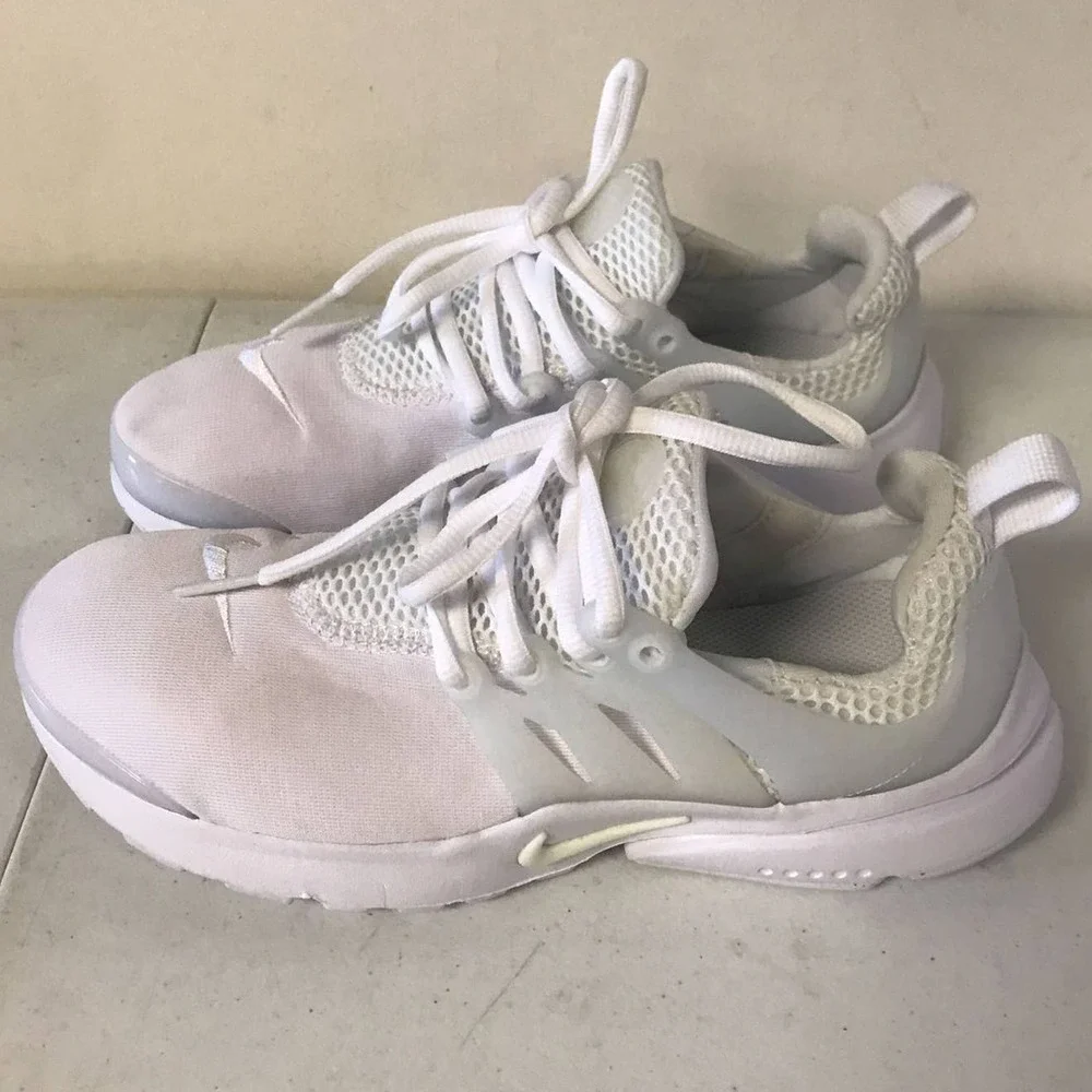 Nike Youth Presto Big Kids Size 4Y Shoes, White